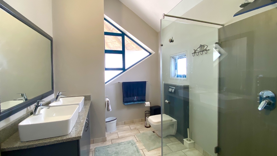 3 Bedroom Property for Sale in Dwarskersbos Western Cape